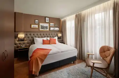 Reykjavik Consulate, Curio Collection by Hilton - 4
