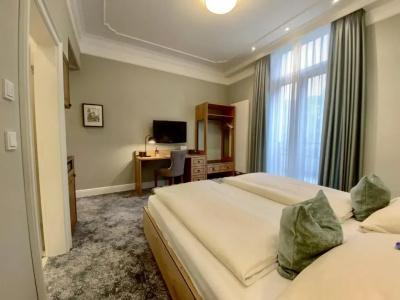 West an der Bockenheimer Warte - 90