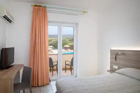 Lu' Porto Pino - 99