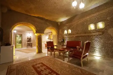 Roma Cave Suite - 52