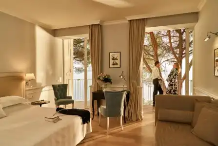 Riviera & Maximilians - 51