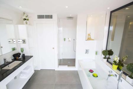 Best Western Plus Cannes Riviera & Spa - 9