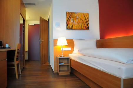 TOP EMBRACE Franz Essen - 33