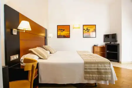 HL Miraflor Suites - 3