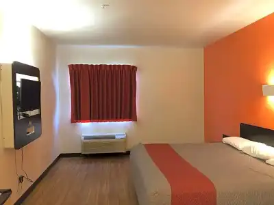 Motel 6 Woodway, TX - 26