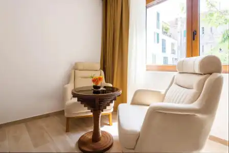 Waikiki Apartments - 37