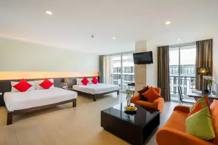J Pattaya - 130