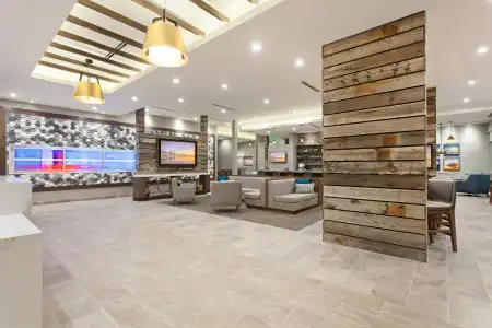 SpringHill Suites by Marriott Huntington Beach Orange County - 11