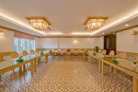 Muong Thanh Holiday Hue - 17