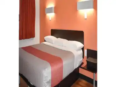 Motel 6 Springfield, IL - 37