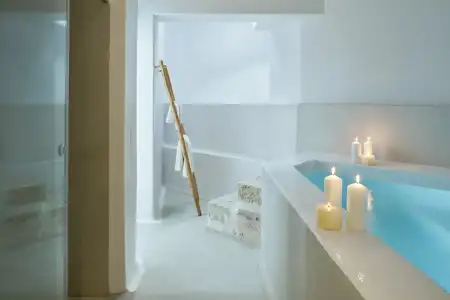 Cosmopolitan Suites - 7