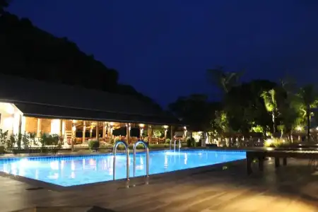 Koh Ngai Paradise Beach Resort - 36