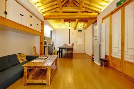 Hanok 24 Guesthouse Gyeongbokgung - 42