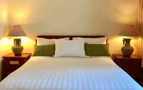 Surin Bay Inn - 5