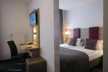 TOP Hohenstaufen - 43