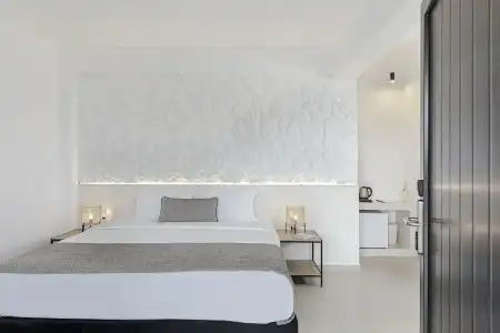 Onyx & Suites - 75