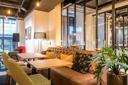 Laz' Spa Urbain Paris - 15