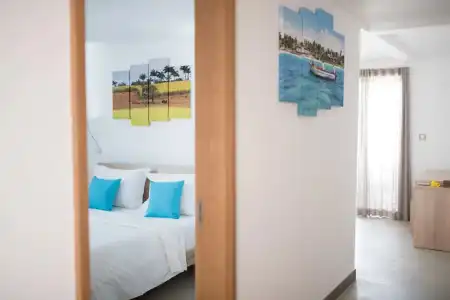 Toparadis Guest House - 64