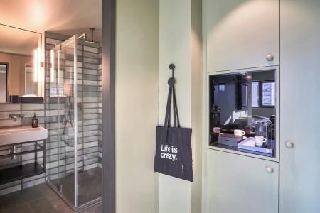 Gekko House, Frankfurt, a Tribute Portfolio - 42