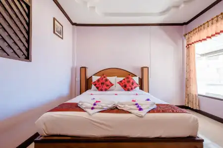 Baan Rabieng Bungalows - 1