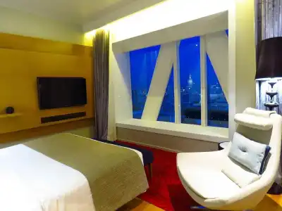 Mode Sathorn - 51