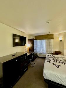 Sleep Inn & Suites Tulsa Central I-44 - 19
