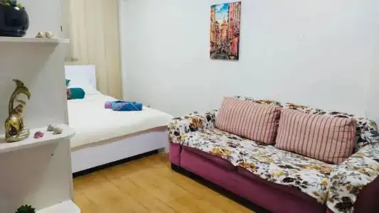 Like Home Hostel Almaty - 2