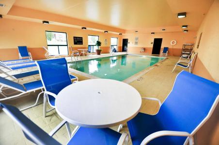 Hampton Inn & Suites Louisville East - 17