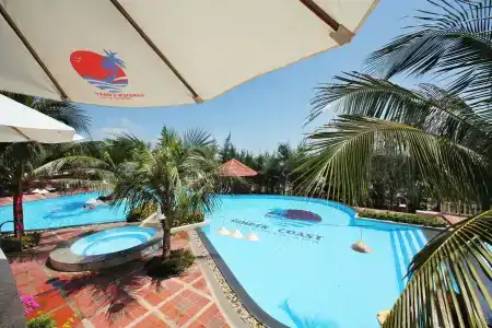 Golden Coast Resort and Spa - 19