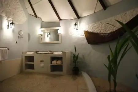 Nika Island Resort & Spa - 9