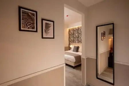 Sophie Terrace - 1