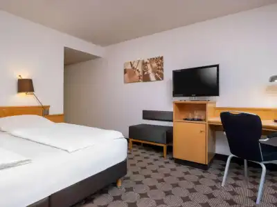 Mövenpick Nürnberg Airport - 3