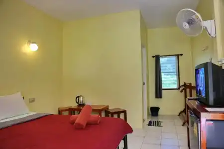TP Hut Bungalows - 24