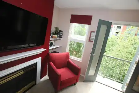 Times Square Suites - 4