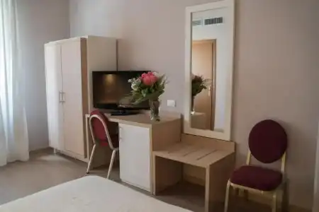 Mediterraneo & Residence - 38