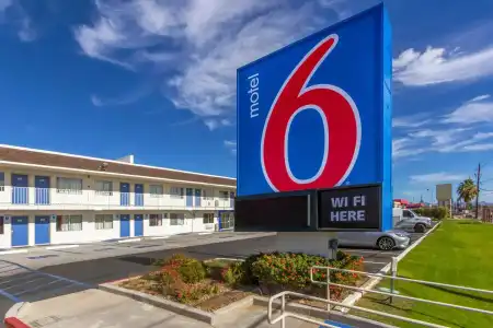 Motel 6 Phoenix North - Bell Road - 18