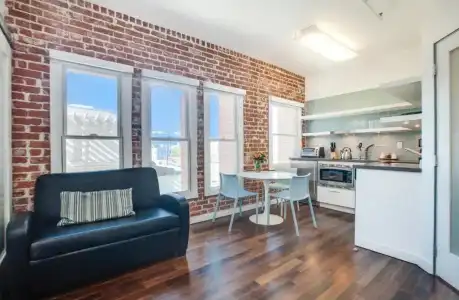 Venice Breeze Suites - 36