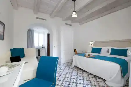 Palazzo Delle Grazie - 33