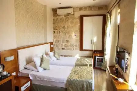 Tuğhan - 104