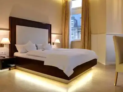 The Heidelberg Exzellenz - 17