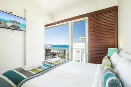 Rolling Surf Resort - 254