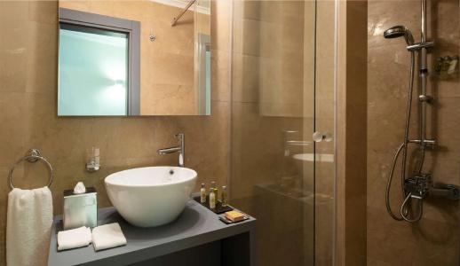 DoubleTree by Hilton Bodrum Marina Vista - 81