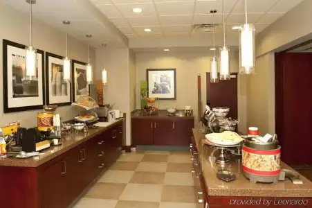 Hampton Inn by Hilton Brampton Toronto - 12