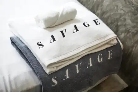 Savage Hostel - 33