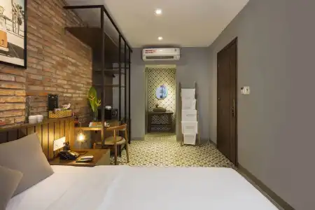 Marilyn Nha Trang - 94