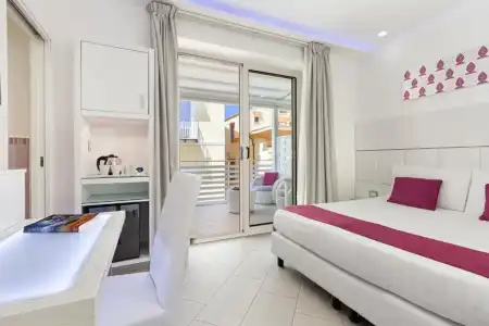 Tasso Suites & Spa - 59
