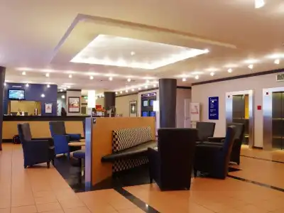 IntercityFrankfurt Airport Terminal 3 - 1