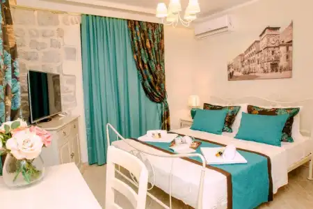 D & Sons Apartments - 34