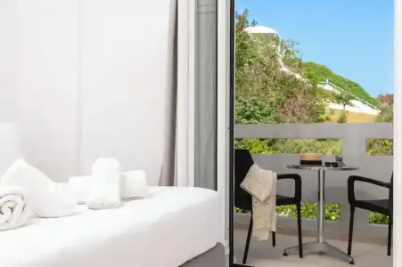 Thelesi Apartments - 9