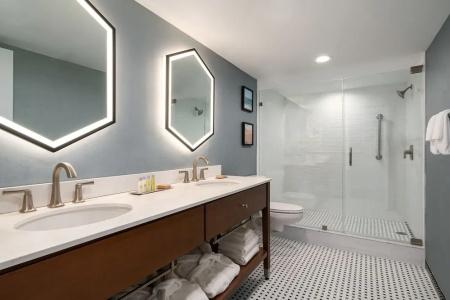 DoubleTree by Hilton Ocean City Oceanfront - 193